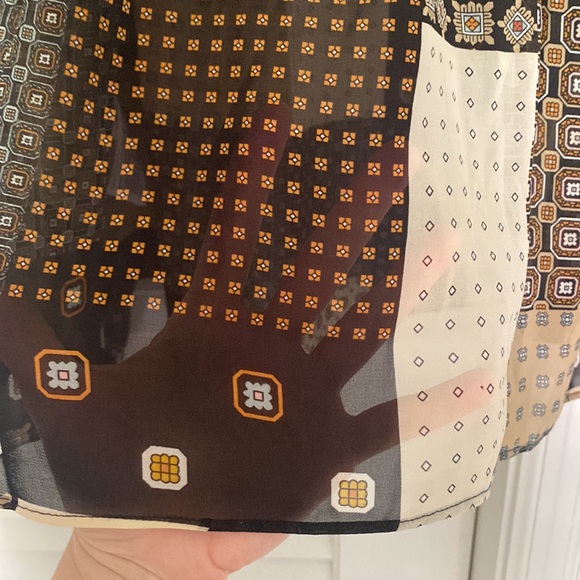 Banana Republic Sheer Blouse - Picture 6 of 7